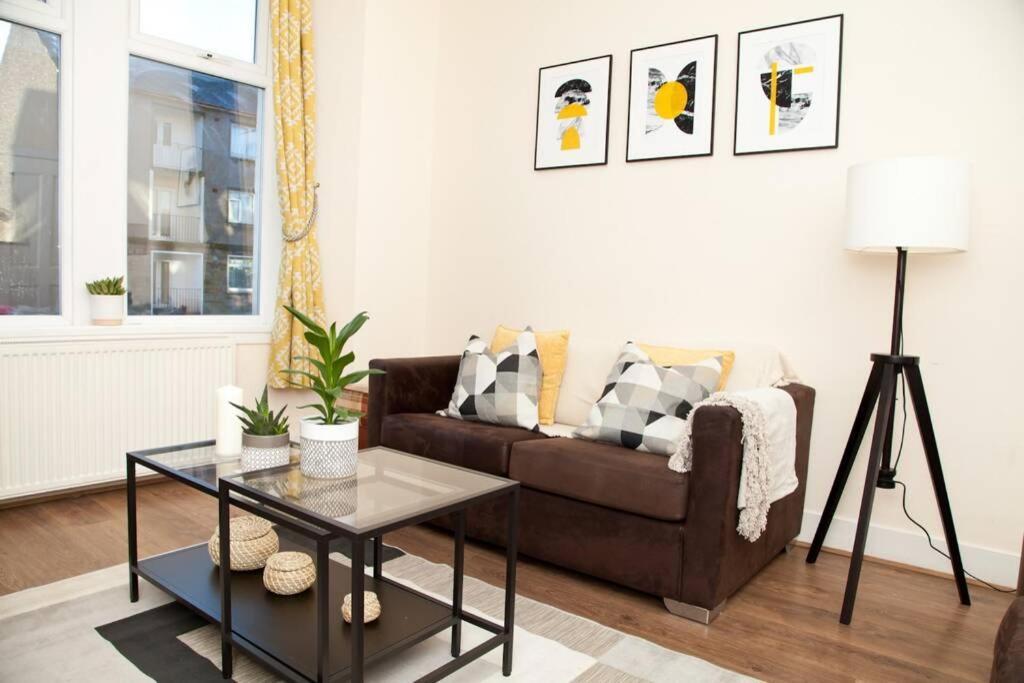 Snug - Logie Baird Apartment Helensburgh Εξωτερικό φωτογραφία