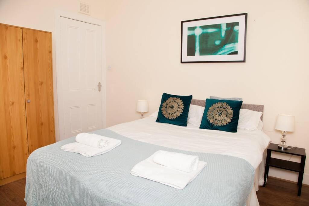 Snug - Logie Baird Apartment Helensburgh Εξωτερικό φωτογραφία
