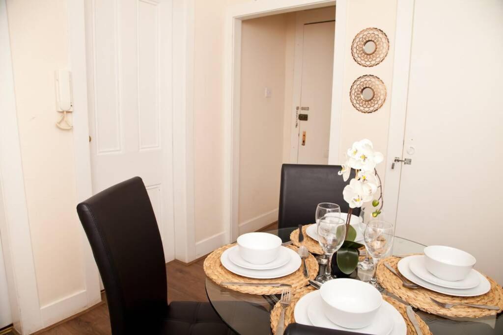 Snug - Logie Baird Apartment Helensburgh Εξωτερικό φωτογραφία