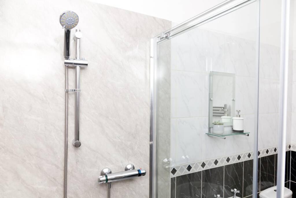 Snug - Logie Baird Apartment Helensburgh Εξωτερικό φωτογραφία