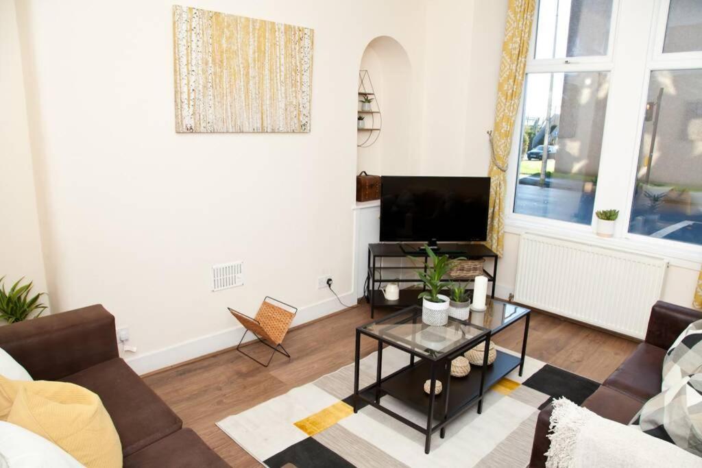 Snug - Logie Baird Apartment Helensburgh Εξωτερικό φωτογραφία
