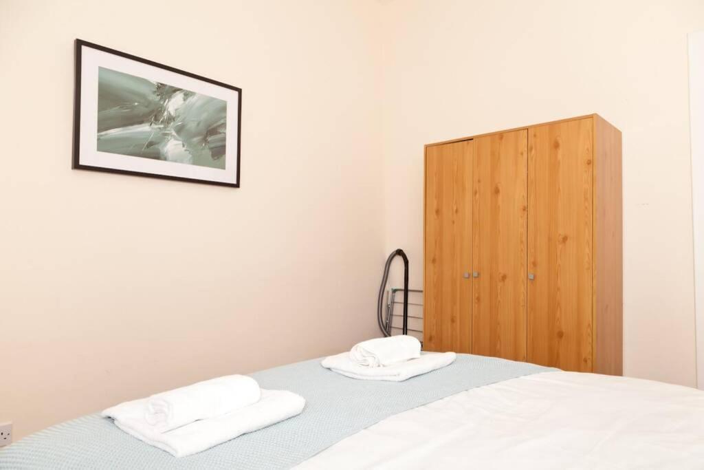 Snug - Logie Baird Apartment Helensburgh Εξωτερικό φωτογραφία