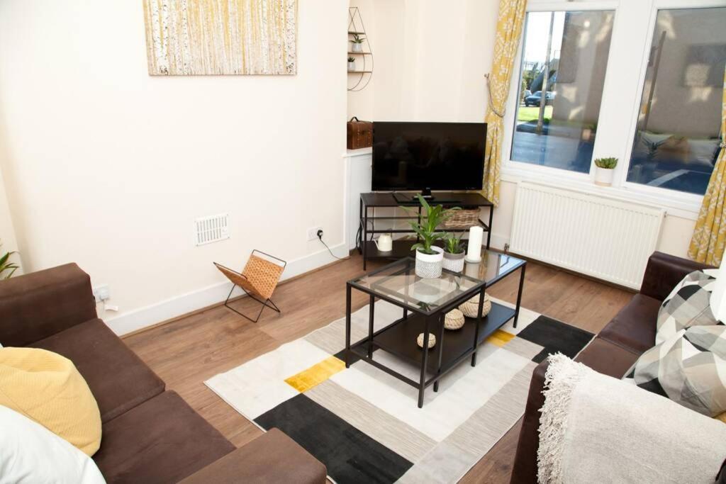 Snug - Logie Baird Apartment Helensburgh Εξωτερικό φωτογραφία